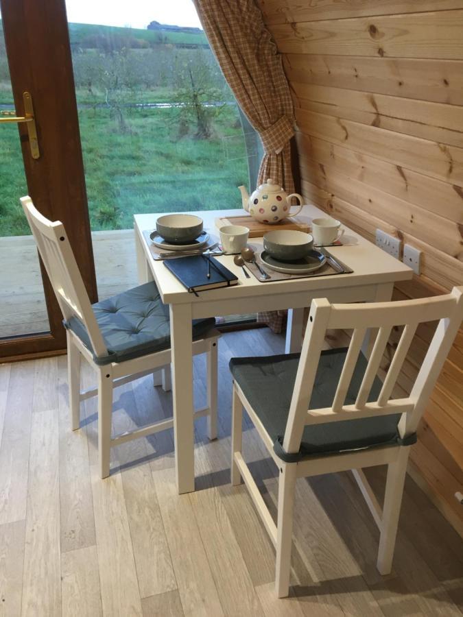 Hotel Orchard Luxe Glamping Pod Dungannon Esterno foto
