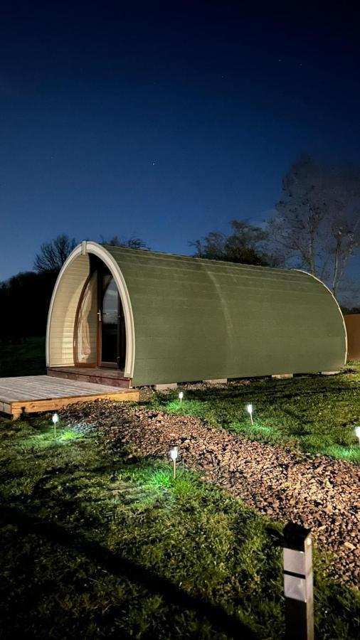 Hotel Orchard Luxe Glamping Pod Dungannon Esterno foto